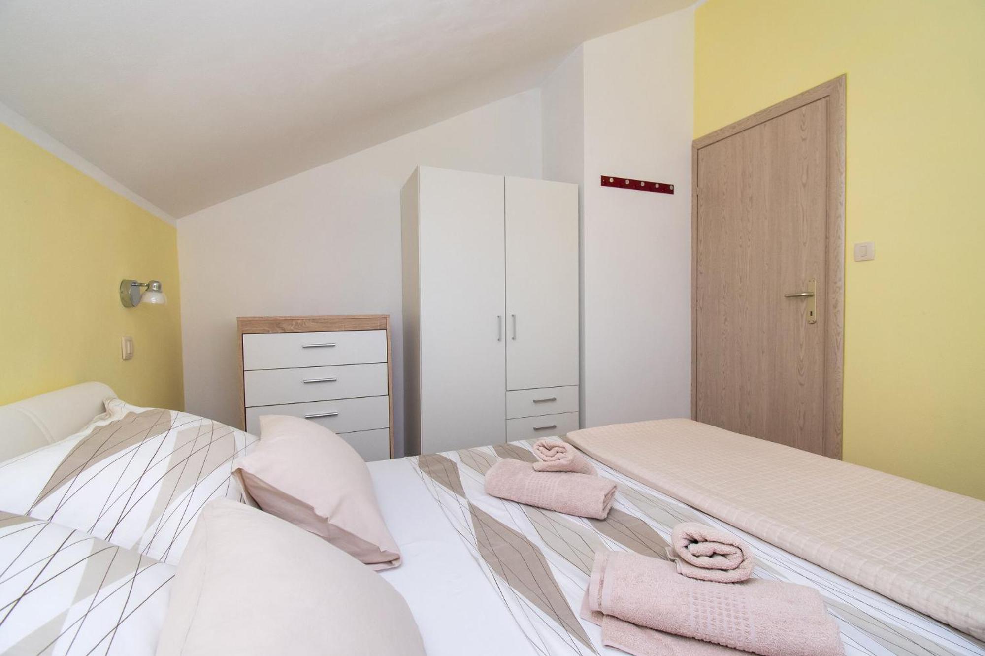 Apartment Ninic Srima Luaran gambar