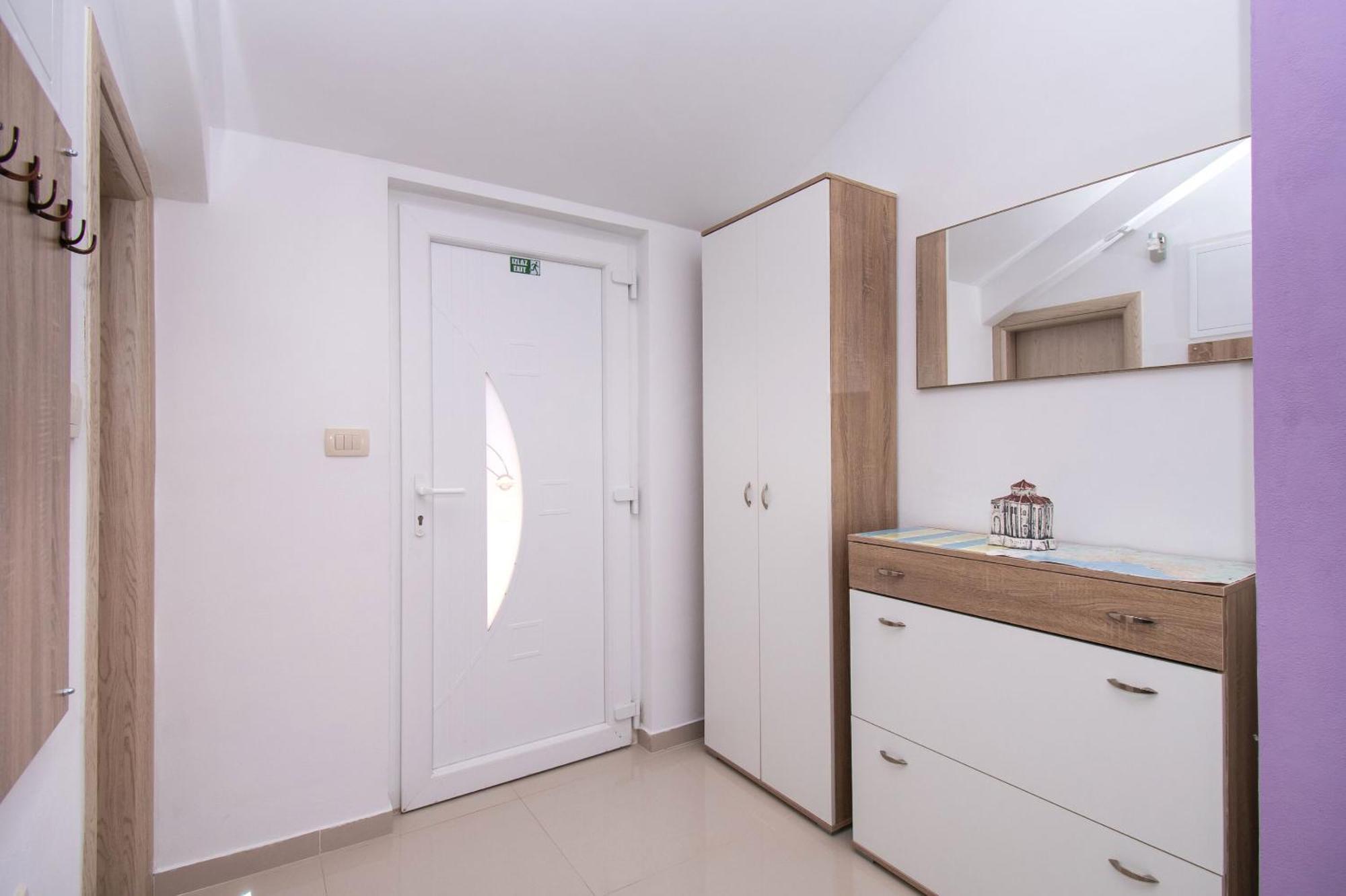 Apartment Ninic Srima Luaran gambar