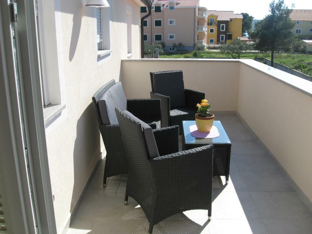 Apartment Ninic Srima Luaran gambar
